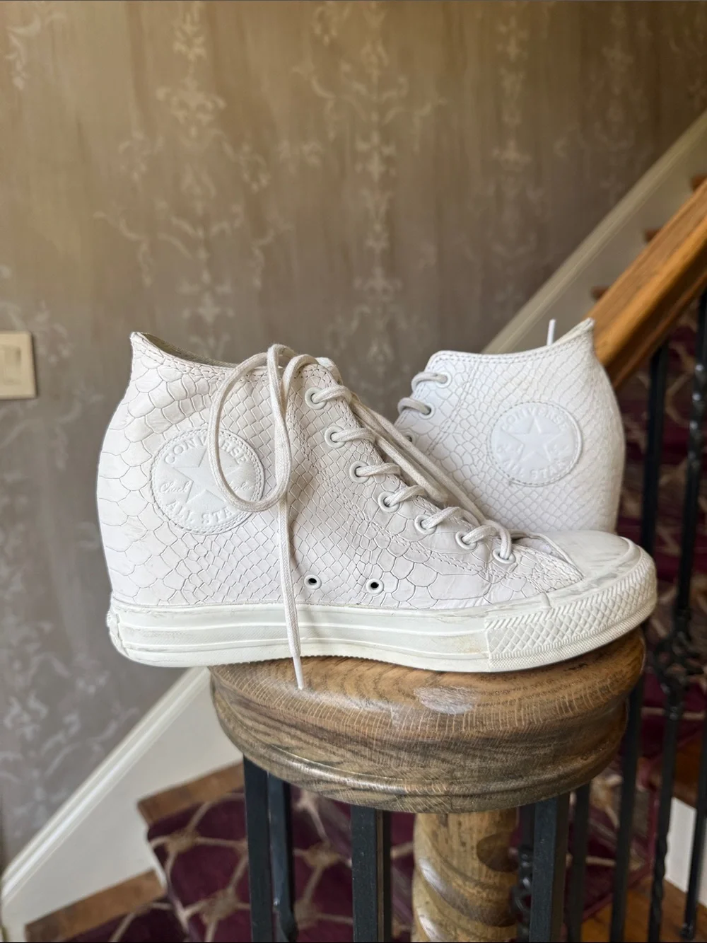 N/A converse chuck